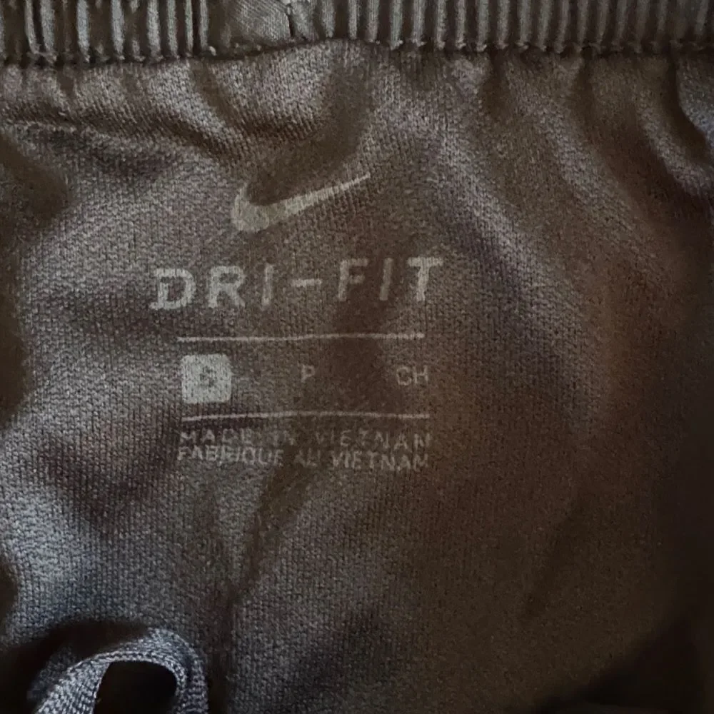 Nike Charcoal and Black Athletic Shorts size small
